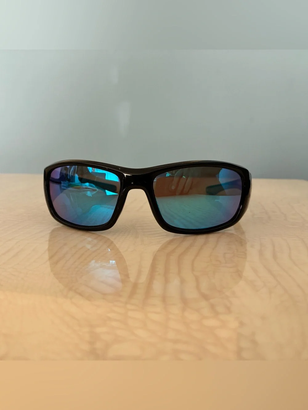 Piranha Men's Black Sunglasses with Blue Mirrored Lenses